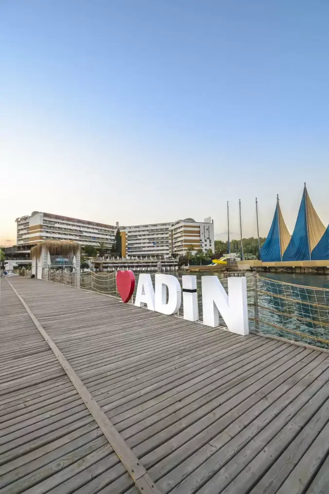 Deniz Manzaralı Premium Engelli Oda — görsel 2